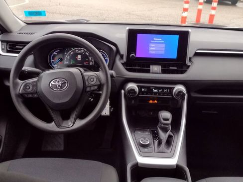 Used 2024 Toyota RAV4 LE image 25