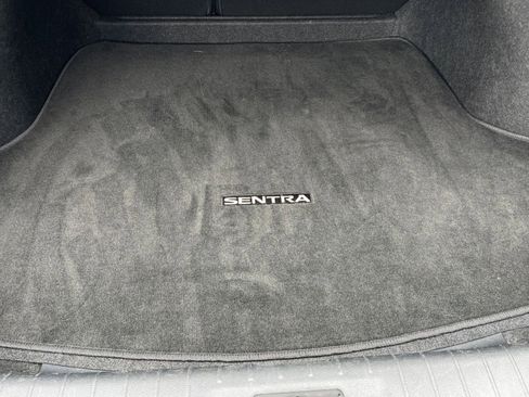 Used 2025 Nissan Sentra SV image 29