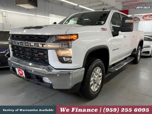 Used 2023 Chevrolet Silverado 2500 LT w/ Convenience Package AWD/4WD image 2
