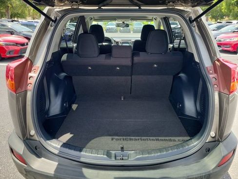 Used 2015 Toyota RAV4 XLE FWD image 11