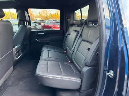 Used 2020 Chevrolet Silverado 2500 High Country w/ Technology Package image 16