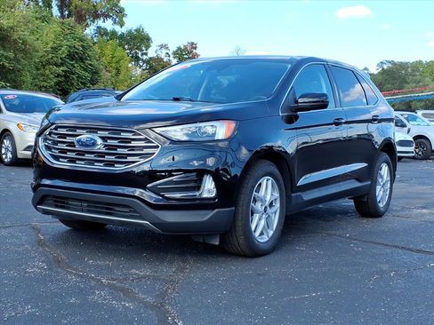 Used 2022 Ford Edge SEL w/ Convenience Package image 3