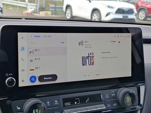 Used 2024 Toyota Grand Highlander XLE image 15