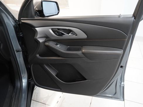 Used 2018 Chevrolet Traverse LT FWD image 27
