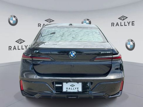 Certified 2025 BMW i7 eDrive50 w/ M Sport Package RWD image 8