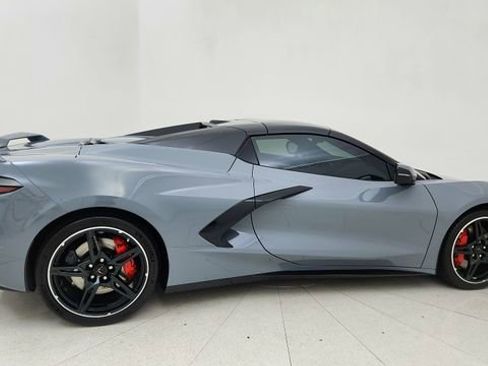 Used 2024 Chevrolet Corvette Stingray Preferred Conv w/ Z51 Performance Package RWD image 21