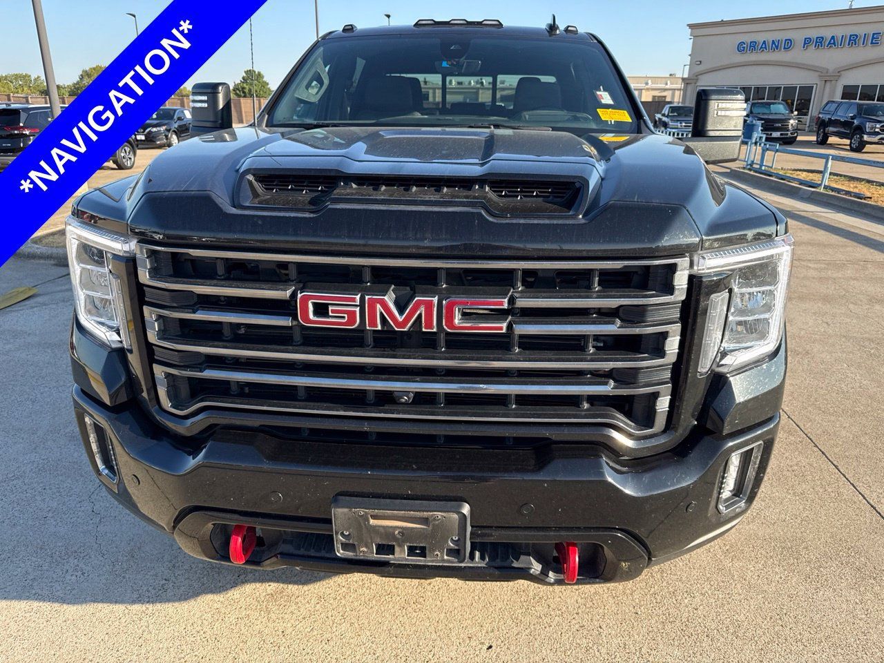 Used 2023 GMC Sierra 2500 AT4 w/ AT4 Preferred Package AWD/4WD image 2