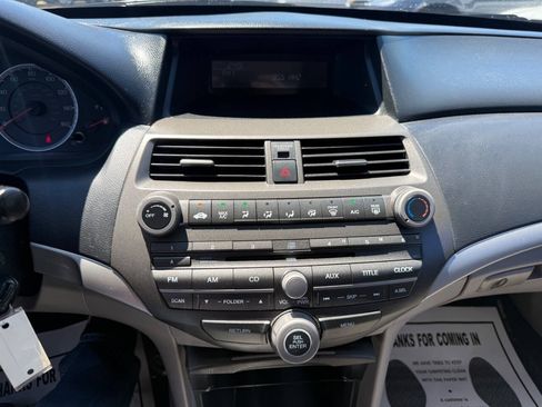 Used 2012 Honda Accord LX image 17