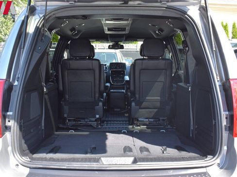 Used 2019 Dodge Grand Caravan GT image 30