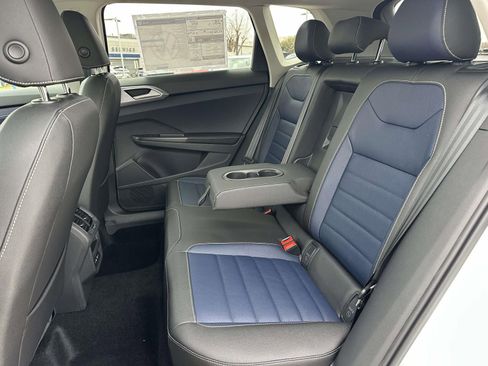 New 2026 Volkswagen Taos SEL AWD/4WD image 12
