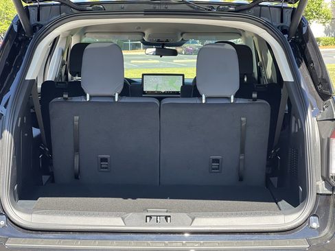 New 2026 Ford Explorer Active image 19