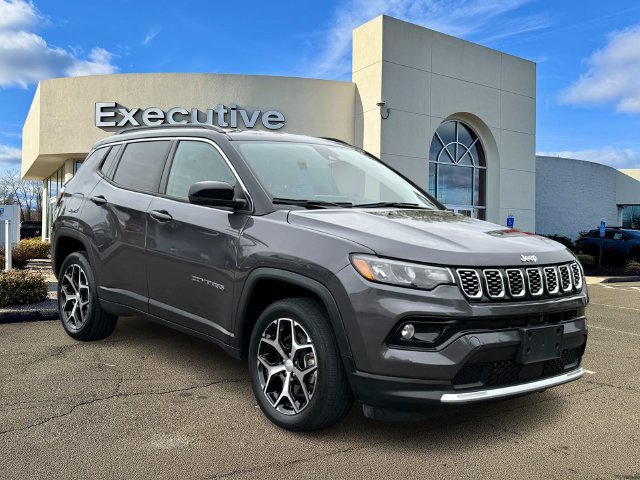 Used 2024 Jeep Compass Limited AWD/4WD image 1