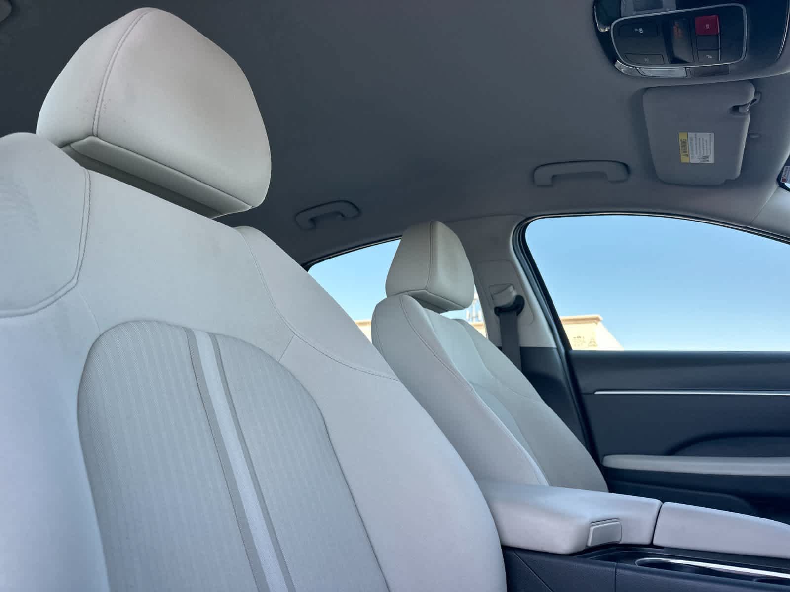 Used 2025 Hyundai Sonata SEL FWD image 17
