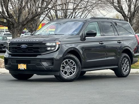 Certified 2025 Ford Expedition Active image 1