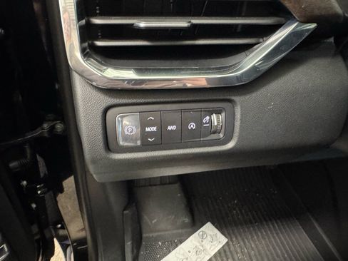 New 2026 GMC Acadia Denali Ultimate w/ LPO, Floor Liner Package image 19