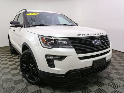 Used 2019 Ford Explorer Sport w/ Equipment Group 401A AWD/4WD image 3