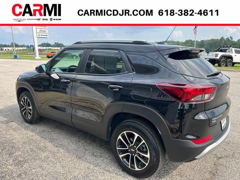 Used 2026 Chevrolet TrailBlazer LT AWD/4WD image 4