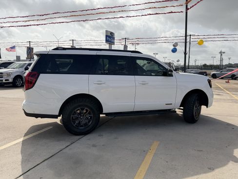 Certified 2025 Ford Expedition Tremor AWD/4WD image 5