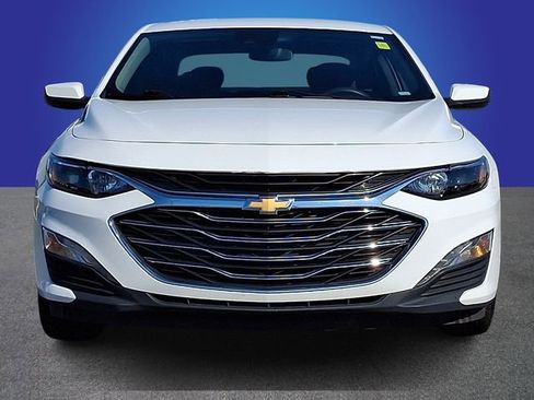 Used 2024 Chevrolet Malibu LT FWD image 2