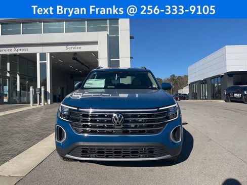 New 2025 Volkswagen Atlas SE FWD image 2