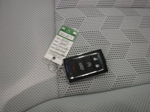 New 2026 Jeep Cherokee Overland w/ Trailer Tow Group image 46