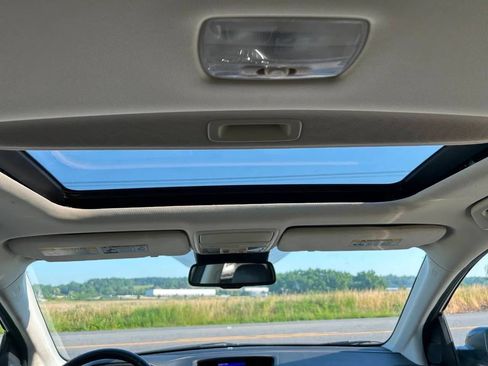 Used 2016 Honda CR-V Touring image 22