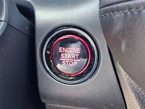 Used 2025 Honda HR-V LX image 22