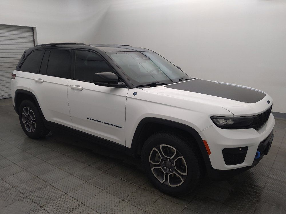 Used 2022 Jeep Grand Cherokee Trailhawk w/ Luxury Tech Group III AWD/4WD image 11