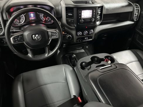 Used 2024 RAM 2500 Tradesman w/ Chrome Appearance Group image 13