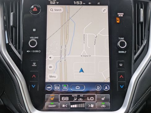 Used 2025 Subaru Outback Premium image 18