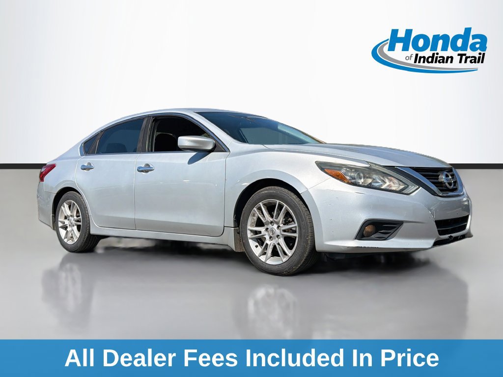 Used 2016 Nissan Altima 2.5 SR FWD image 1