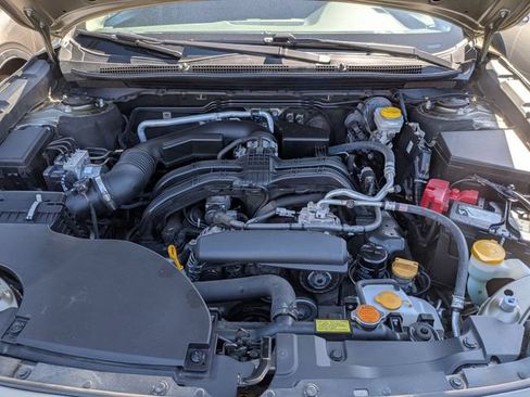 Used 2024 Subaru Outback Premium AWD/4WD image 37