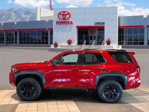 New 2026 Toyota 4Runner SR5 image 3