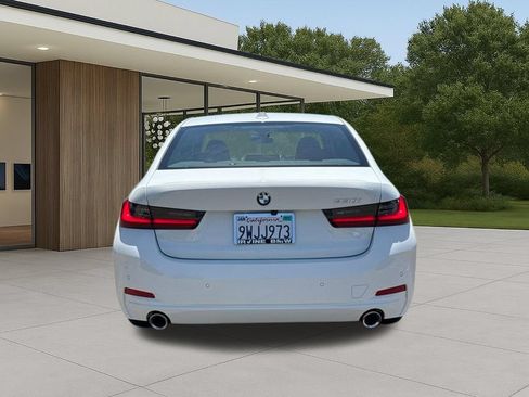 Used 2026 BMW 330i Sedan w/ Parking Assistance Package RWD image 10
