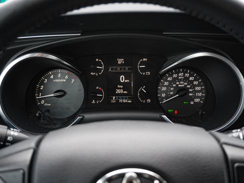 Used 2022 Toyota Sequoia TRD Sport image 21