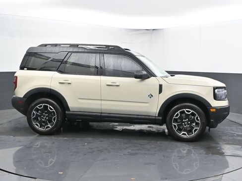 New 2025 Ford Bronco Sport Outer Banks image 11