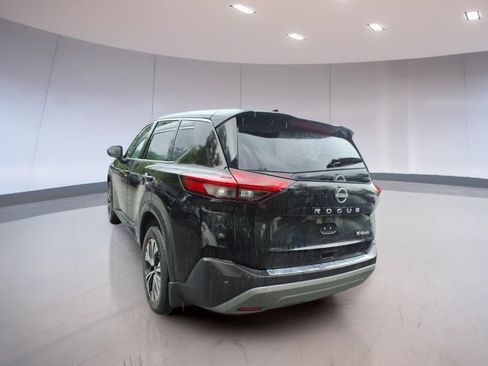 Used 2023 Nissan Rogue SV AWD/4WD image 3