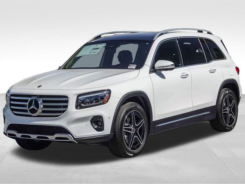 New 2026 Mercedes-Benz GLB 250 image 3