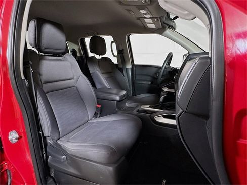 Used 2023 Nissan Frontier SV image 24