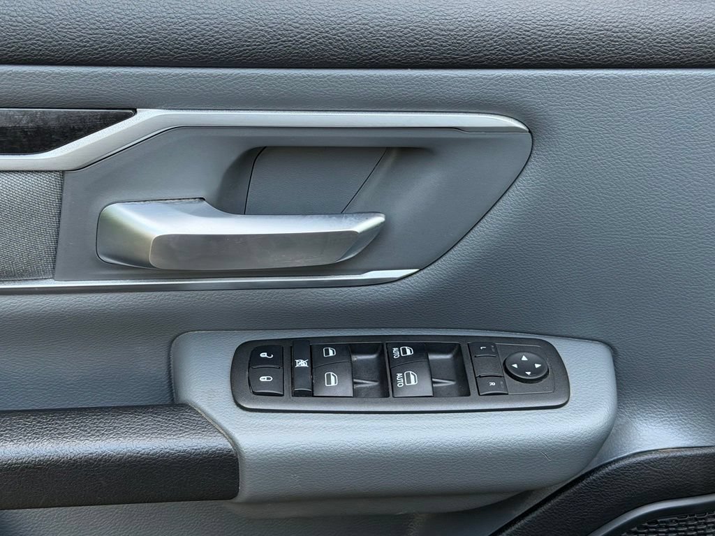 Used 2022 RAM 1500 Big Horn RWD image 28