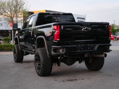 Used 2024 Chevrolet Silverado 3500 High Country w/ High Country Premium Package AWD/4WD image 15