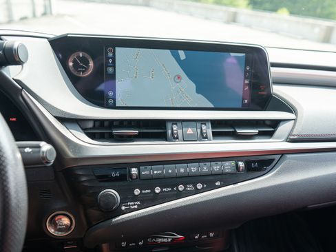 Used 2019 Lexus ES 350 F Sport w/ Accessory Package 2 FWD image 29