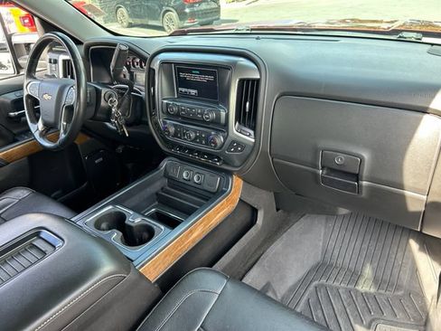 Used 2017 Chevrolet Silverado 1500 LTZ w/ LTZ Plus Package AWD/4WD image 32
