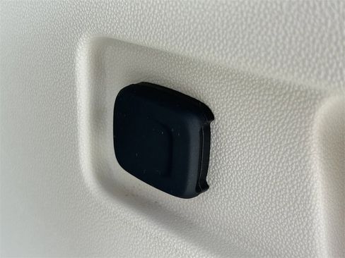 Used 2023 GMC Acadia Denali w/ Denali Ultimate Package image 15