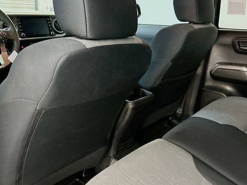 Used 2023 Toyota Tacoma TRD Off-Road image 28