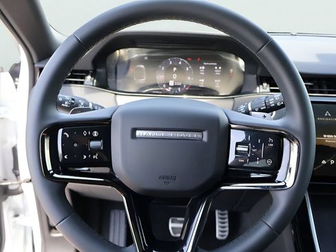 Certified 2026 Land Rover Range Rover Evoque Dynamic SE AWD/4WD image 29
