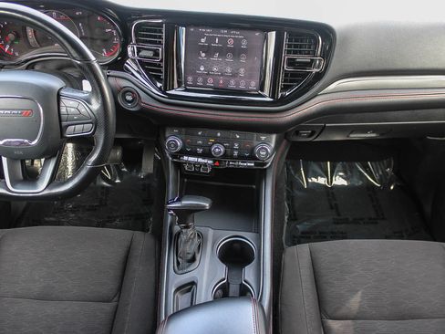 Used 2023 Dodge Durango GT image 13