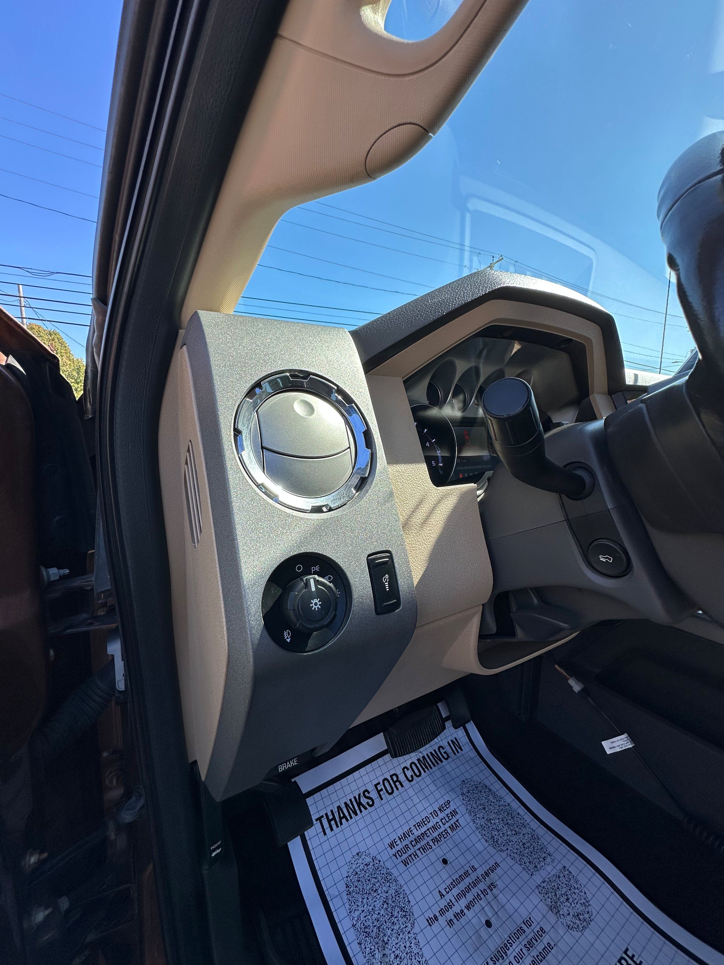 Used 2011 Ford F350 Lariat w/ Lariat Ultimate Pkg AWD/4WD image 17