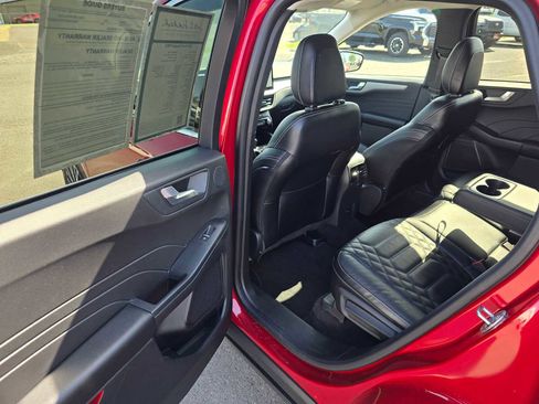 Used 2024 Ford Escape SE w/ PHEV Premium Package FWD image 17
