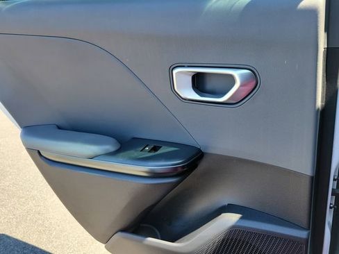 New 2026 Kia K4 LXS image 13